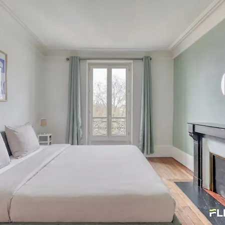 Village Charm In Alesia Private